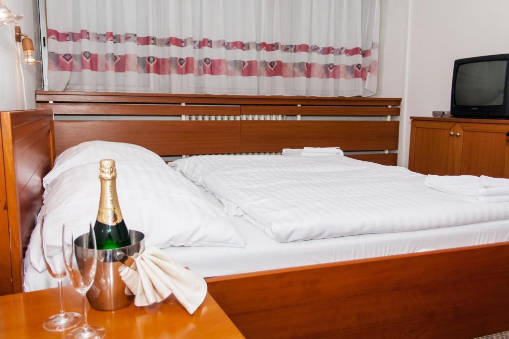 Hotel Druzba Michalovce Pokój zdjęcie