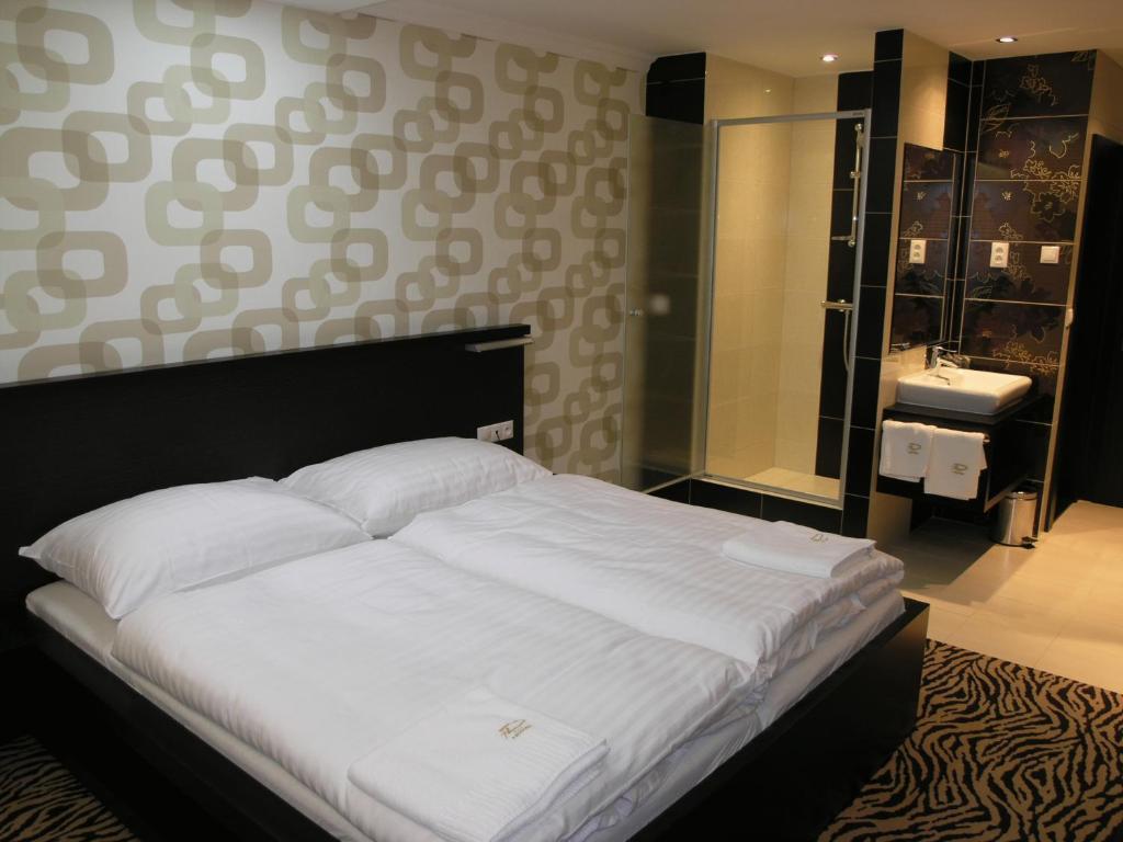 Hotel Druzba Michalovce Zewnętrze zdjęcie